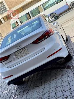 هیوندای ئەلەنترا